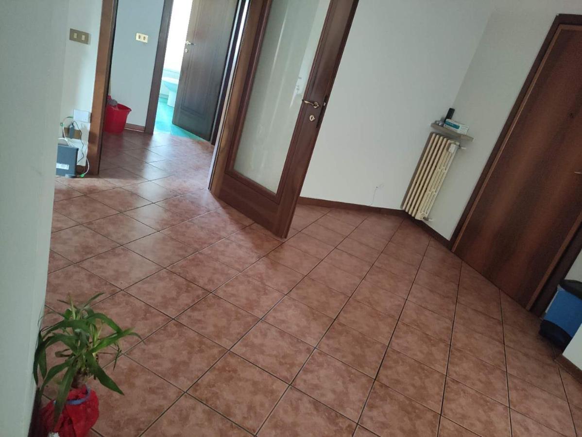 简约单人房间simple Single Room Μέστρε Εξωτερικό φωτογραφία