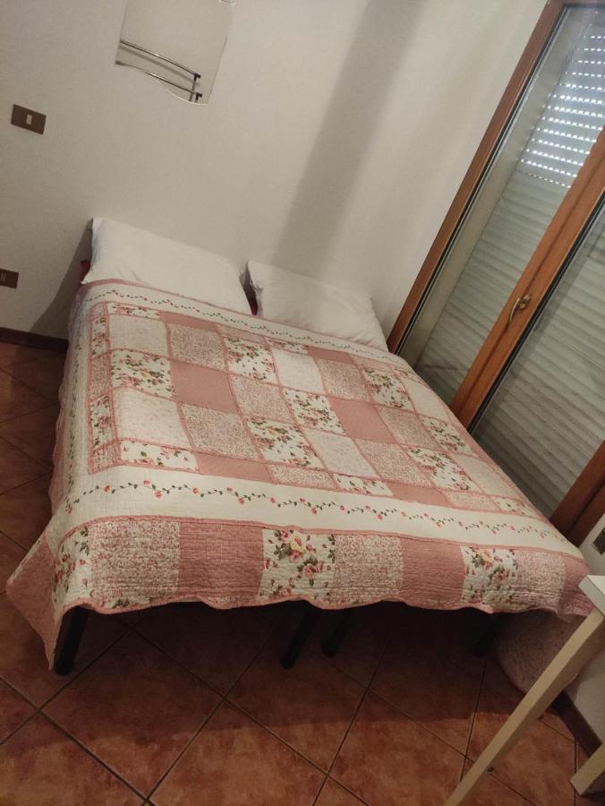 简约单人房间simple Single Room Μέστρε Εξωτερικό φωτογραφία